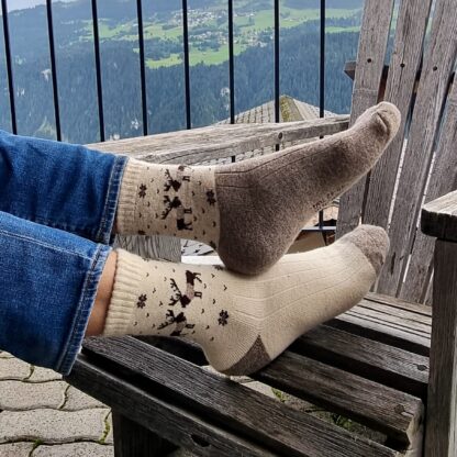 Chaussettes en laine de mouton motif renne. – Image 4